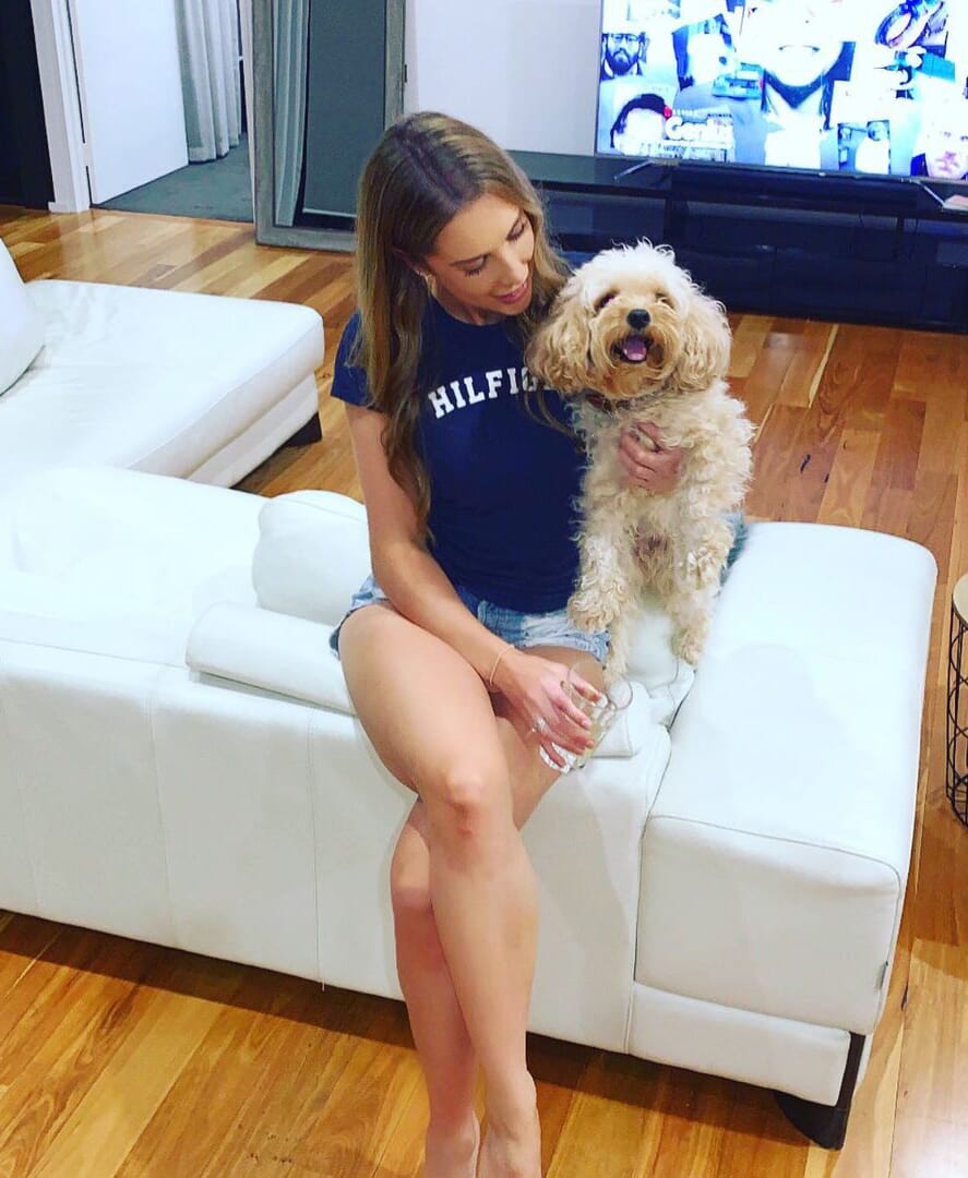 She apparently met up with him in Nov, when she left the show to visit her sick dog