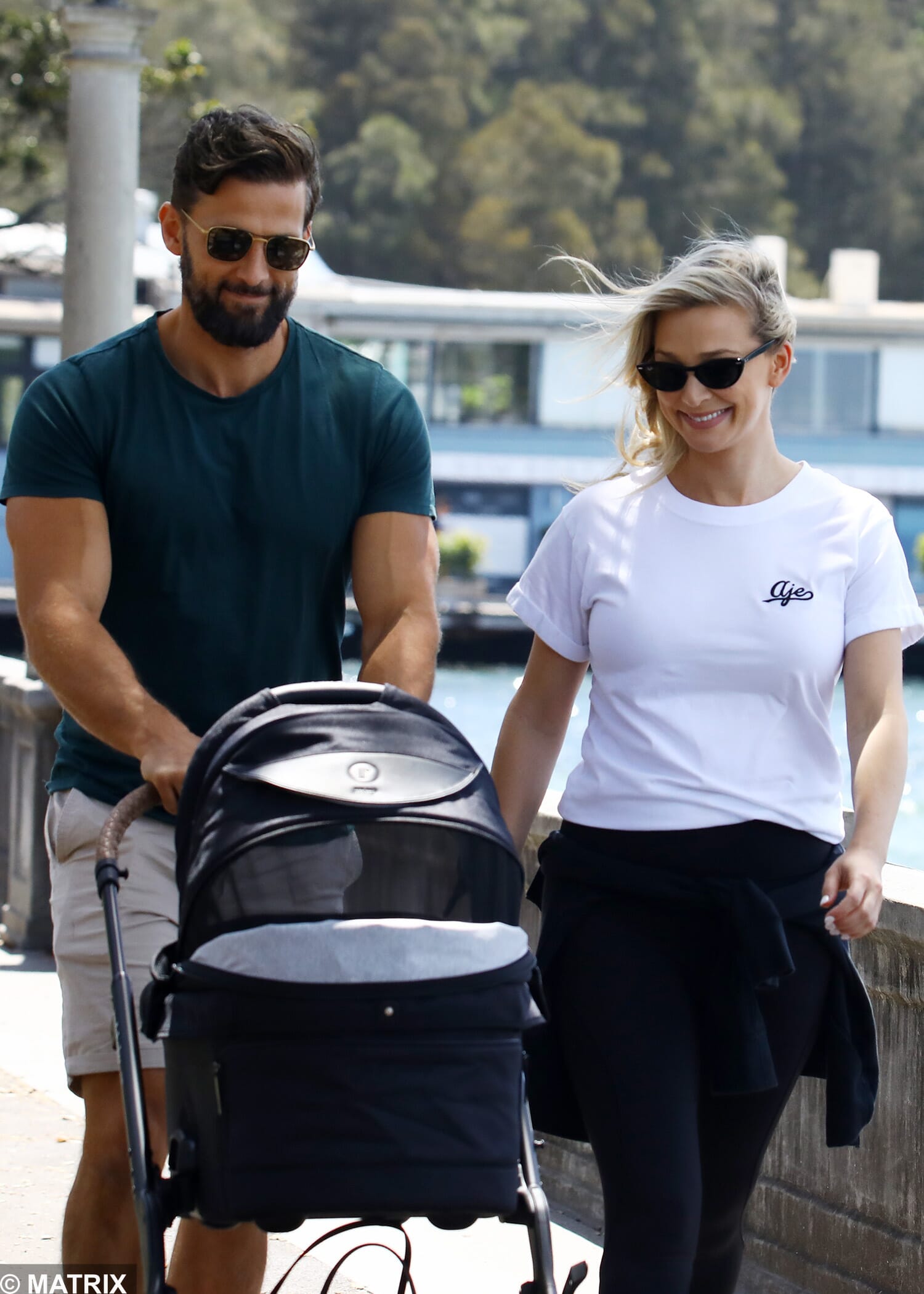 Anna Heinrich and Tim Robards take baby Elle for a walk in Sydney - The ...